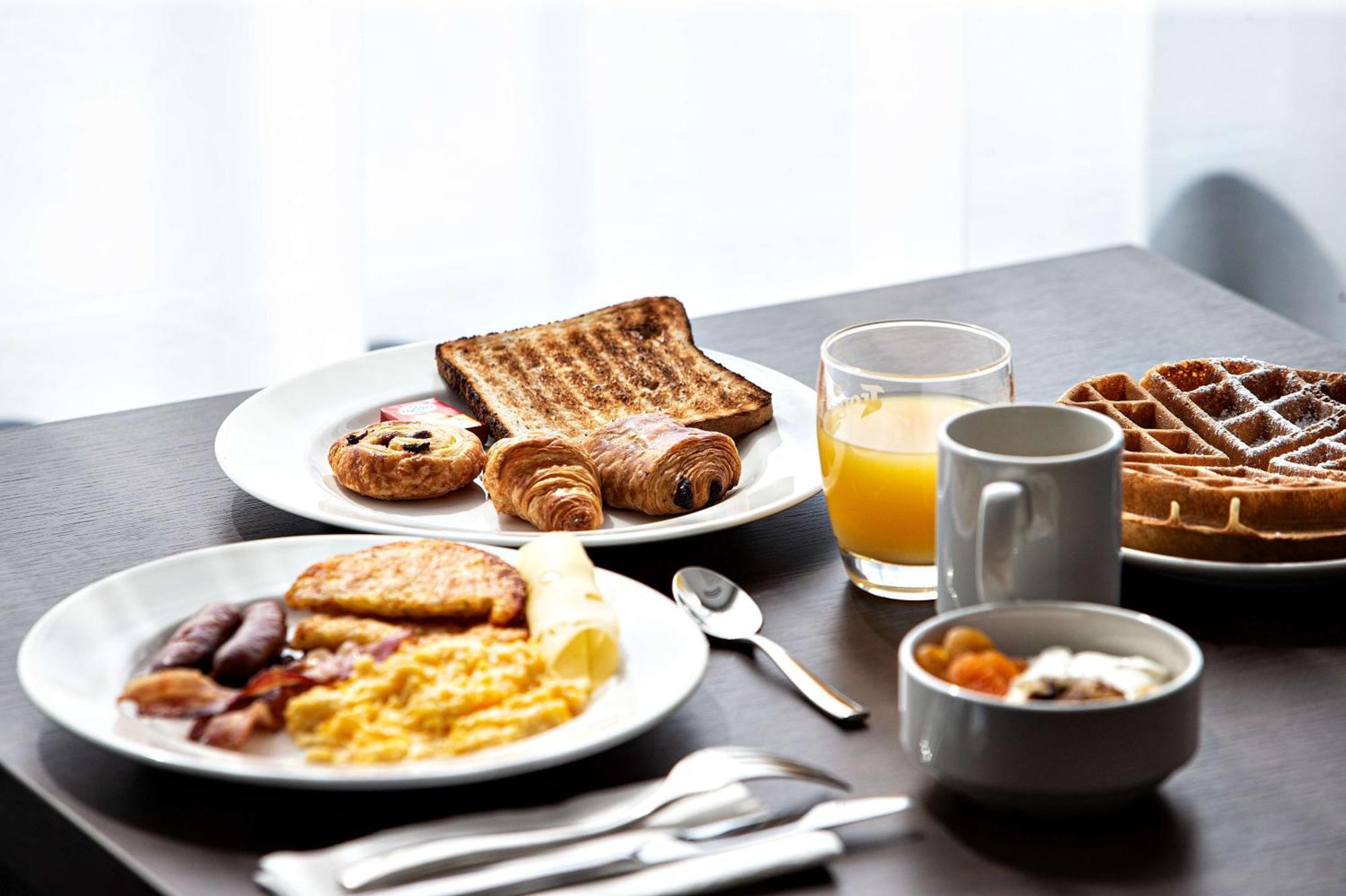 Hotel Hampton By Hilton Toulouse Airport