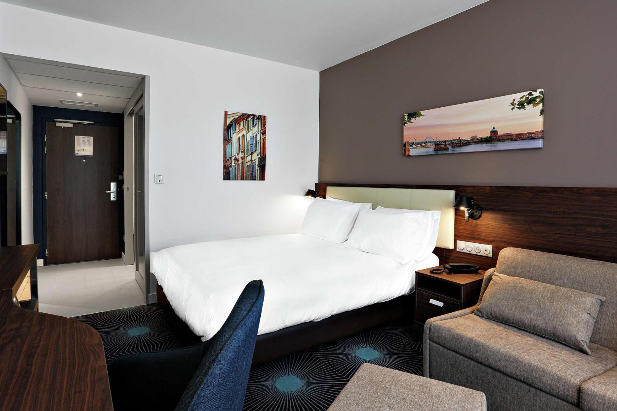Hampton By Hilton Toulouse Airport Hotel