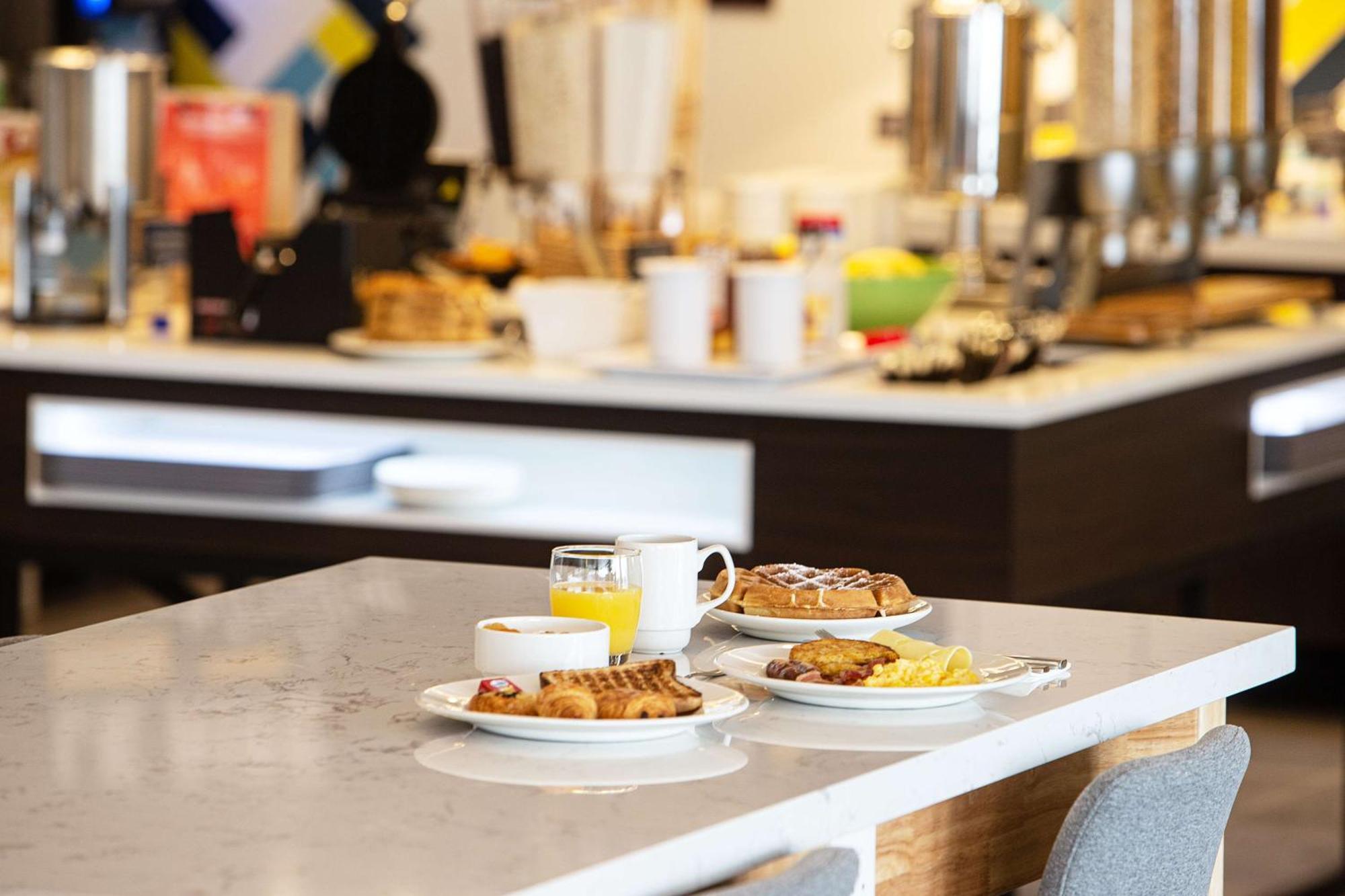 Hampton By Hilton Toulouse Airport 3* Blagnac